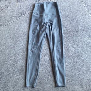 Alo airlift high waisted leggings sz XS, 7/8 length